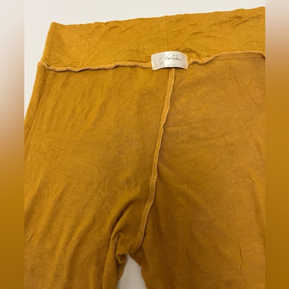NWOT ⚜️💛⚜️ Laina Rauma mustard color biker shorts size L - Picture 7 of 11